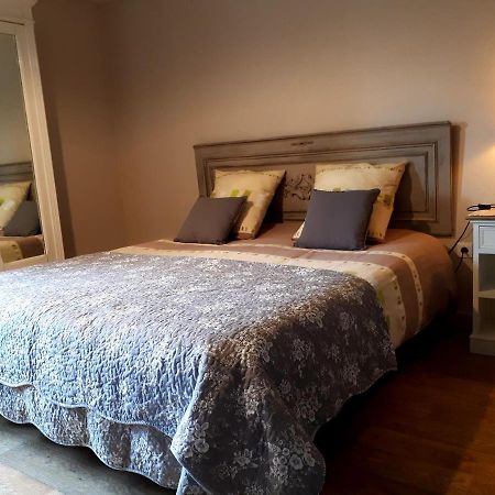 L'Ecurie Hotel La Pommeraye  Bagian luar foto