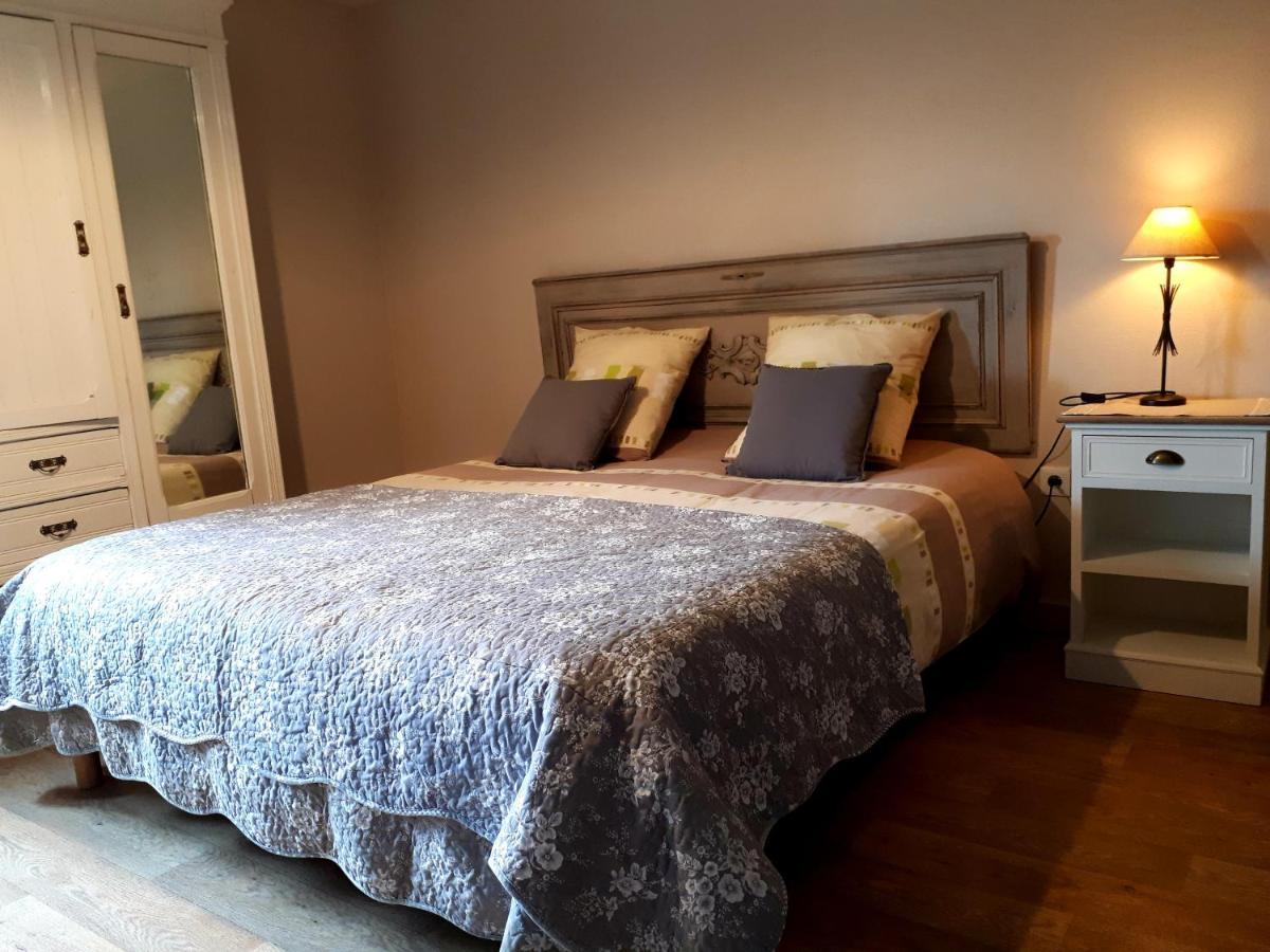 L'Ecurie Hotel La Pommeraye  Bagian luar foto